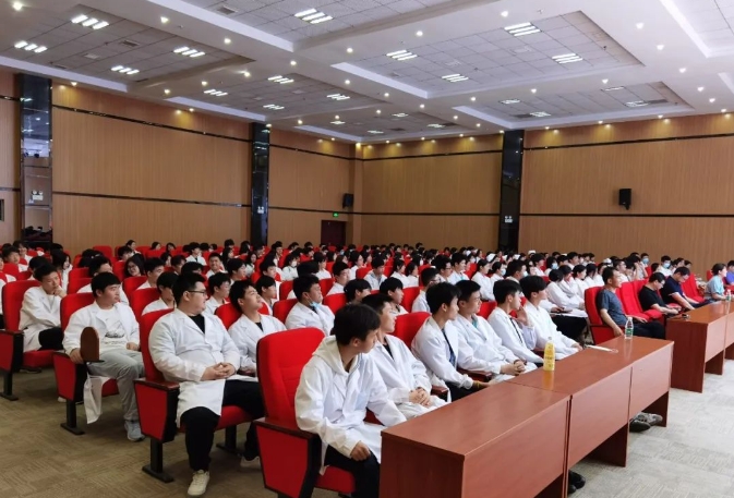 094601681.jpg 44.jpg